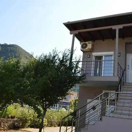 Venia's House Appartement